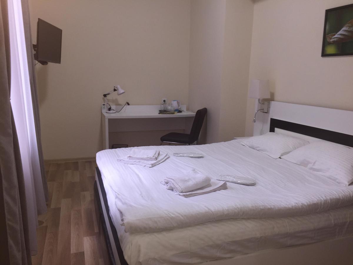 Hotel Nice Tbilisi ภายนอก รูปภาพ