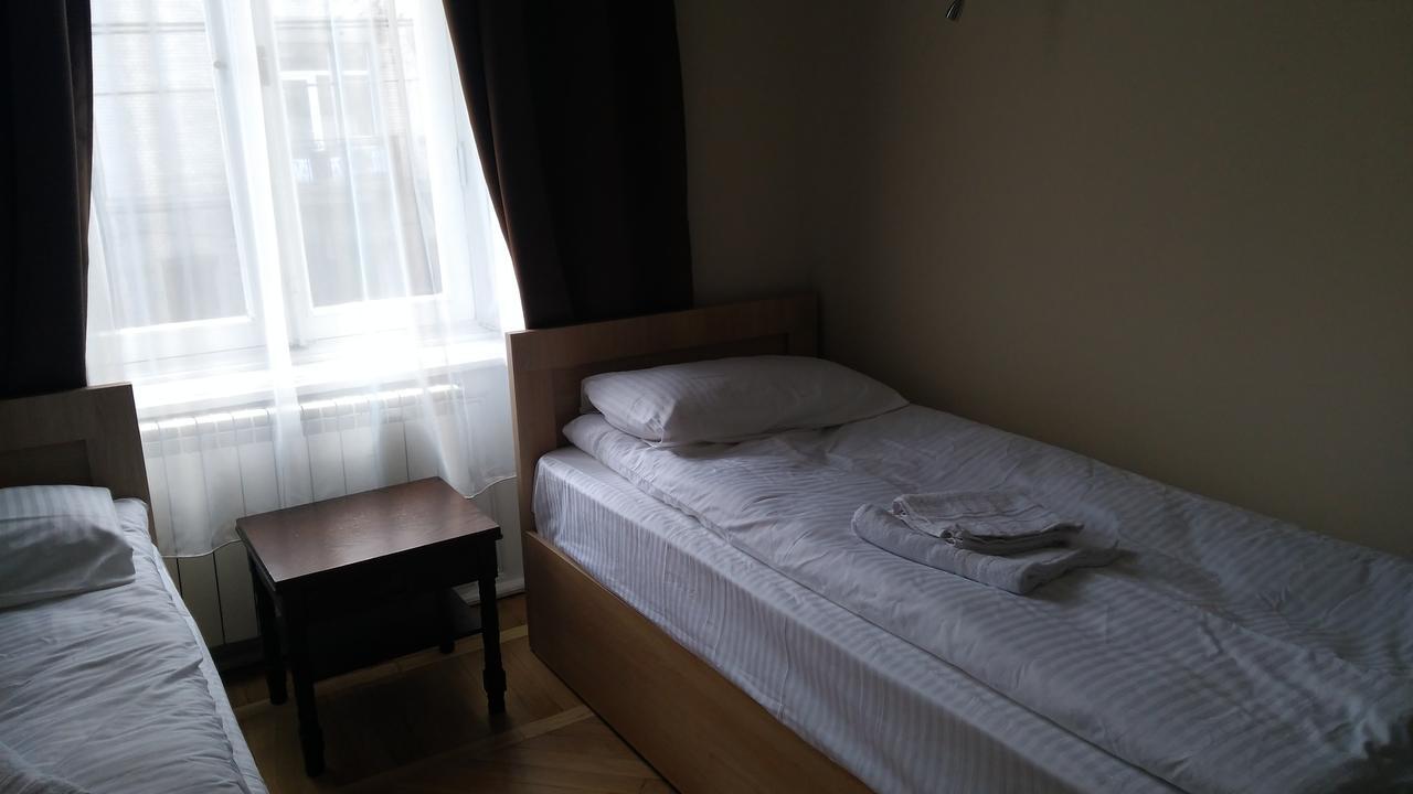 Hotel Nice Tbilisi ภายนอก รูปภาพ